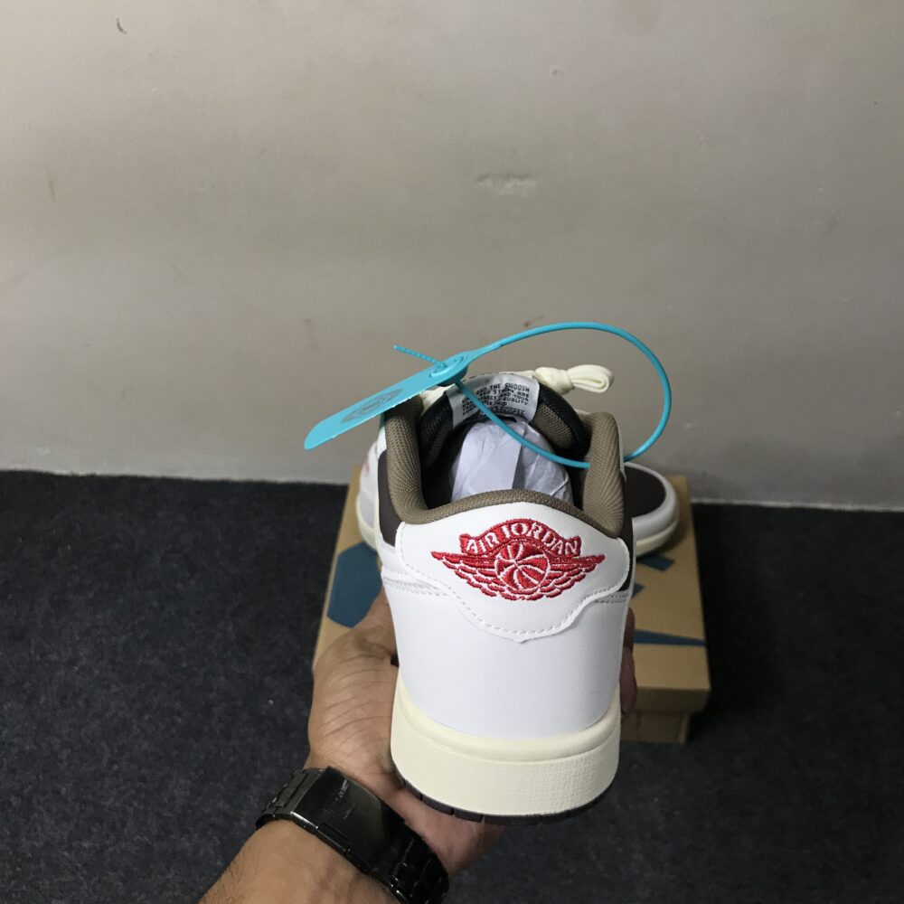 Travis Scott x Air Jordan 1 Low "Reverse Mocha"