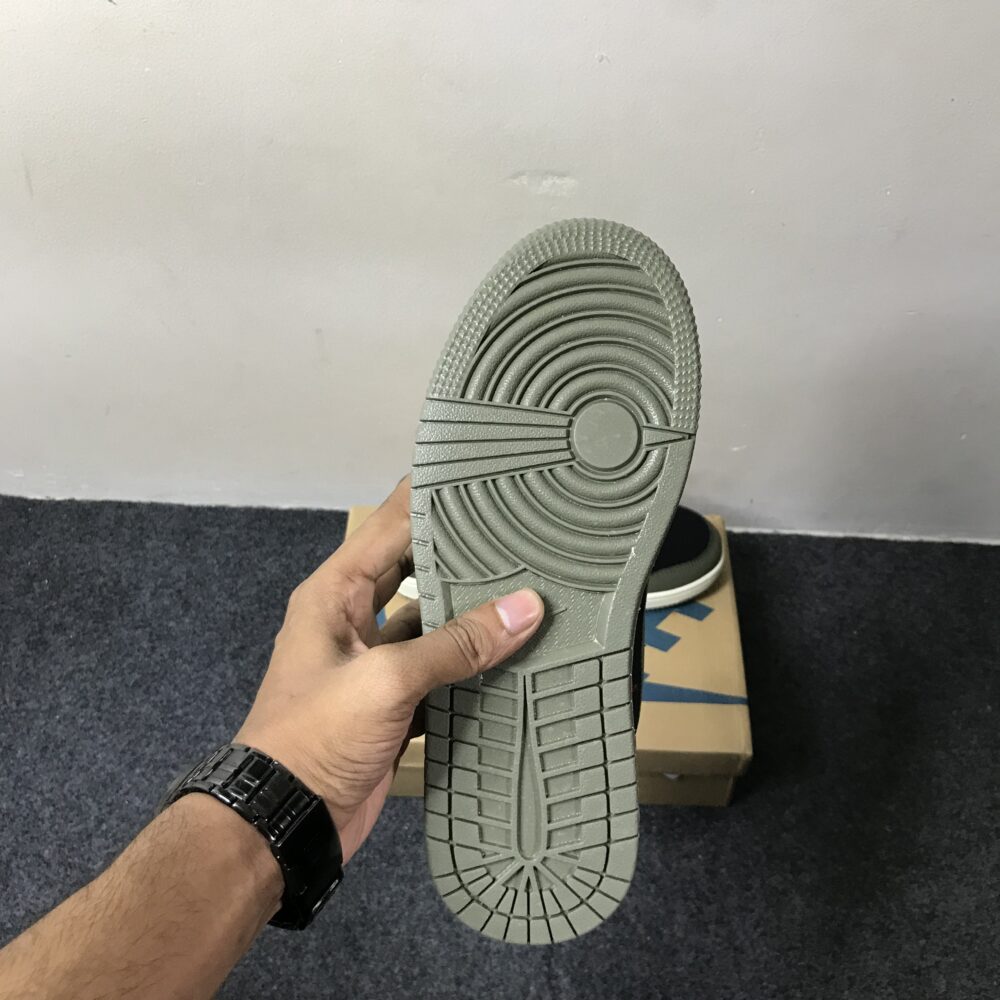 Travis Scott x Air Jordan 1 Low "Black Olive"