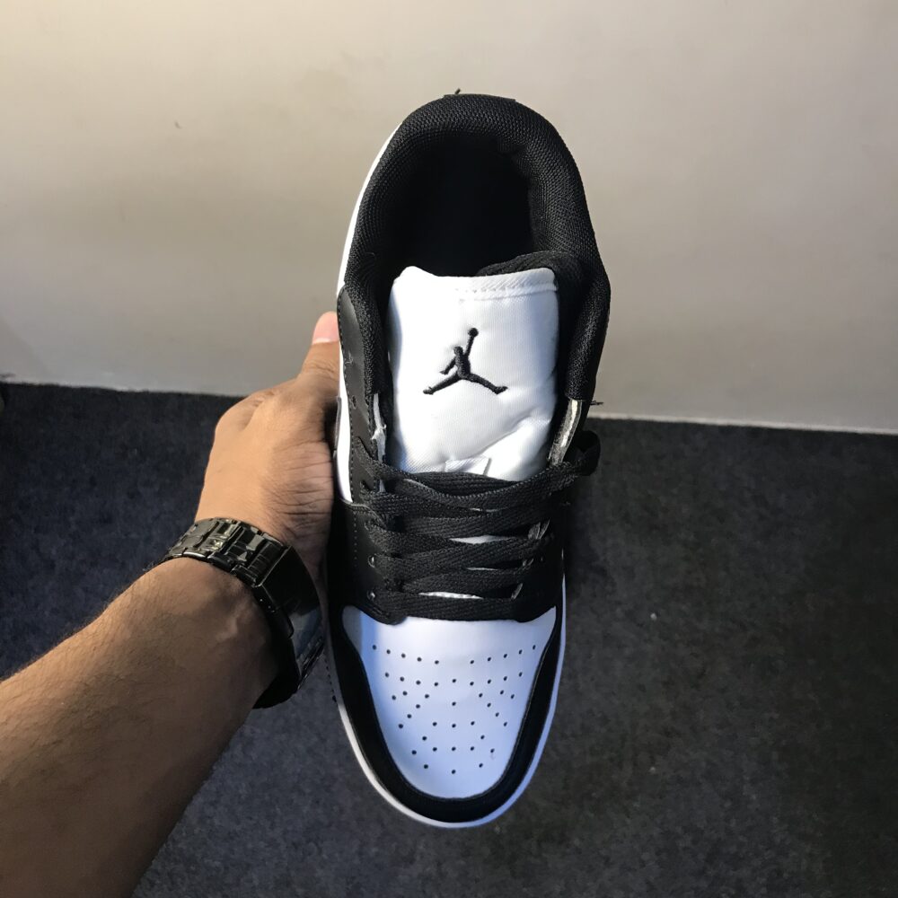 Air Jordan 1 Low "Mocha"